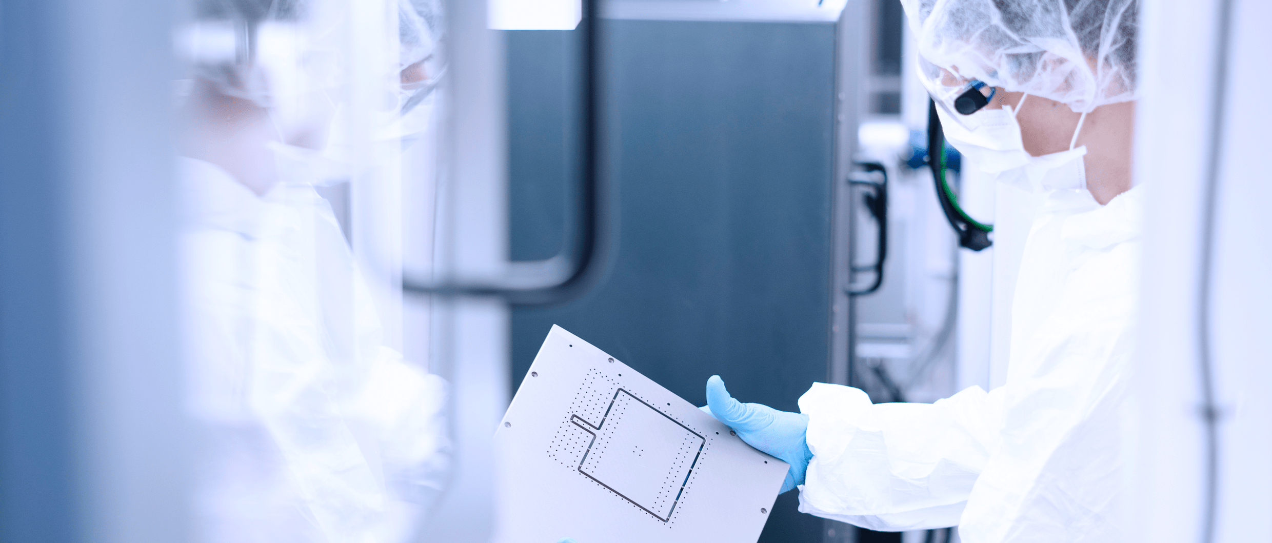 Header-CUSTOMCELLS-3